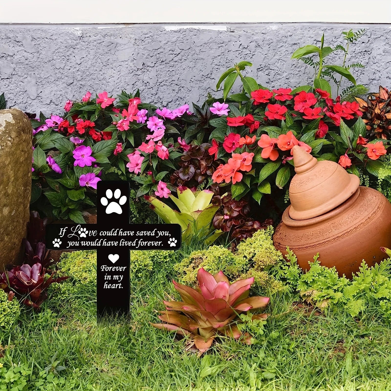 Outdoor Dog Memorial Plaque - Durable Waterproof Acrylic Grave Marker and Sympathy Garden Stake