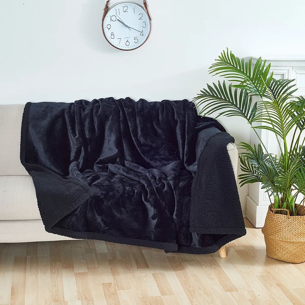 Reversible Waterproof Pet Blanket - Liquid-Resistant Dog Cover for Sofa, Bed, and Couch with Sherpa Fleece Protection