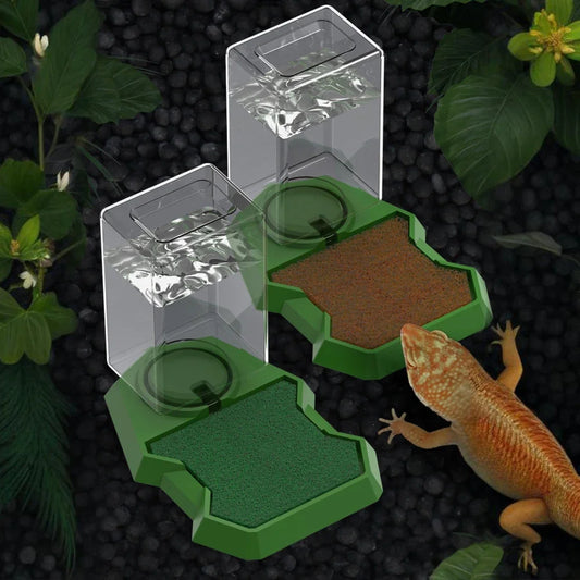 Automatic Reptile Feeder and Corner Water Bowl with Integrated Water Bottle for Small Pets, Including Turtles, Lizards, and Geckos